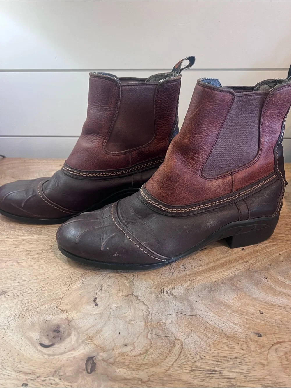 Ariat Two-Tone Brown Leather Pull-On Womens Vintage Work Boots Cabincore